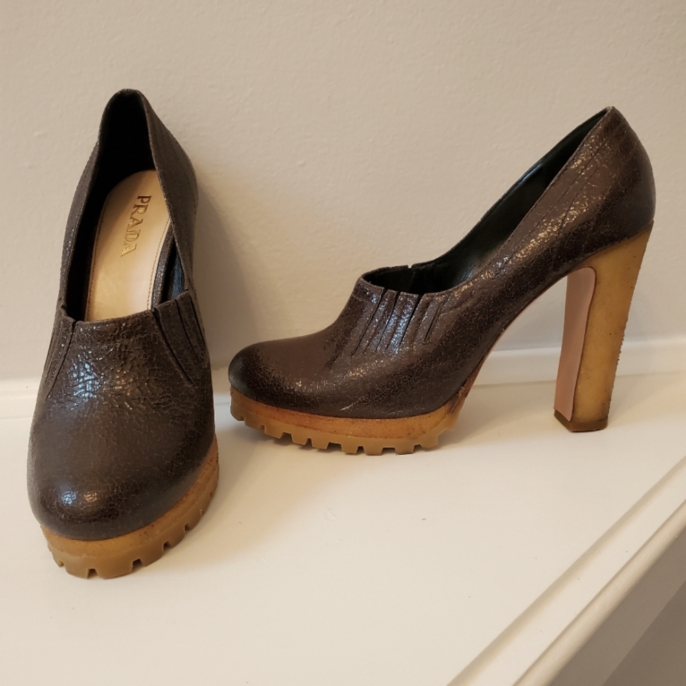 Prada Brown Leather rubber  heels. Size 37.5 (7) NWOT